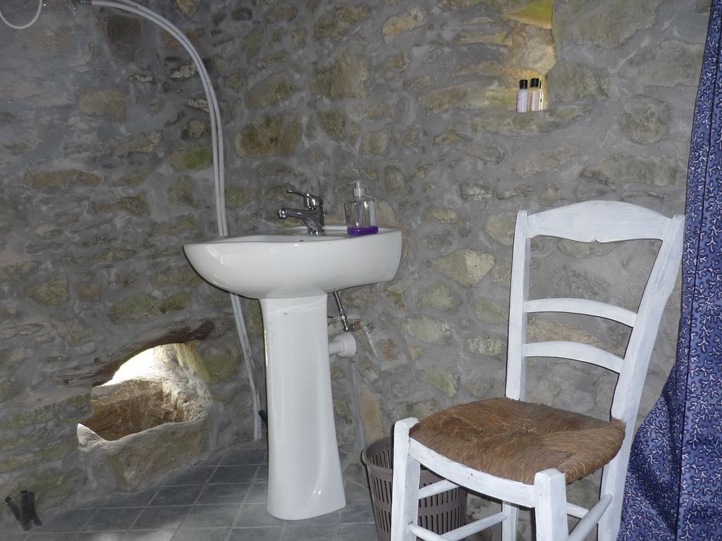 Micro-Cottage In Pietra La Ratatouille Dego Cameră foto